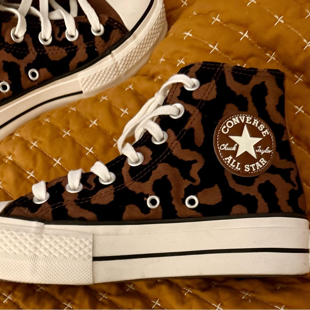 Womens Converse Chuck Taylor All-Stars Lift Platform Leopard Sneakers  - A12351C